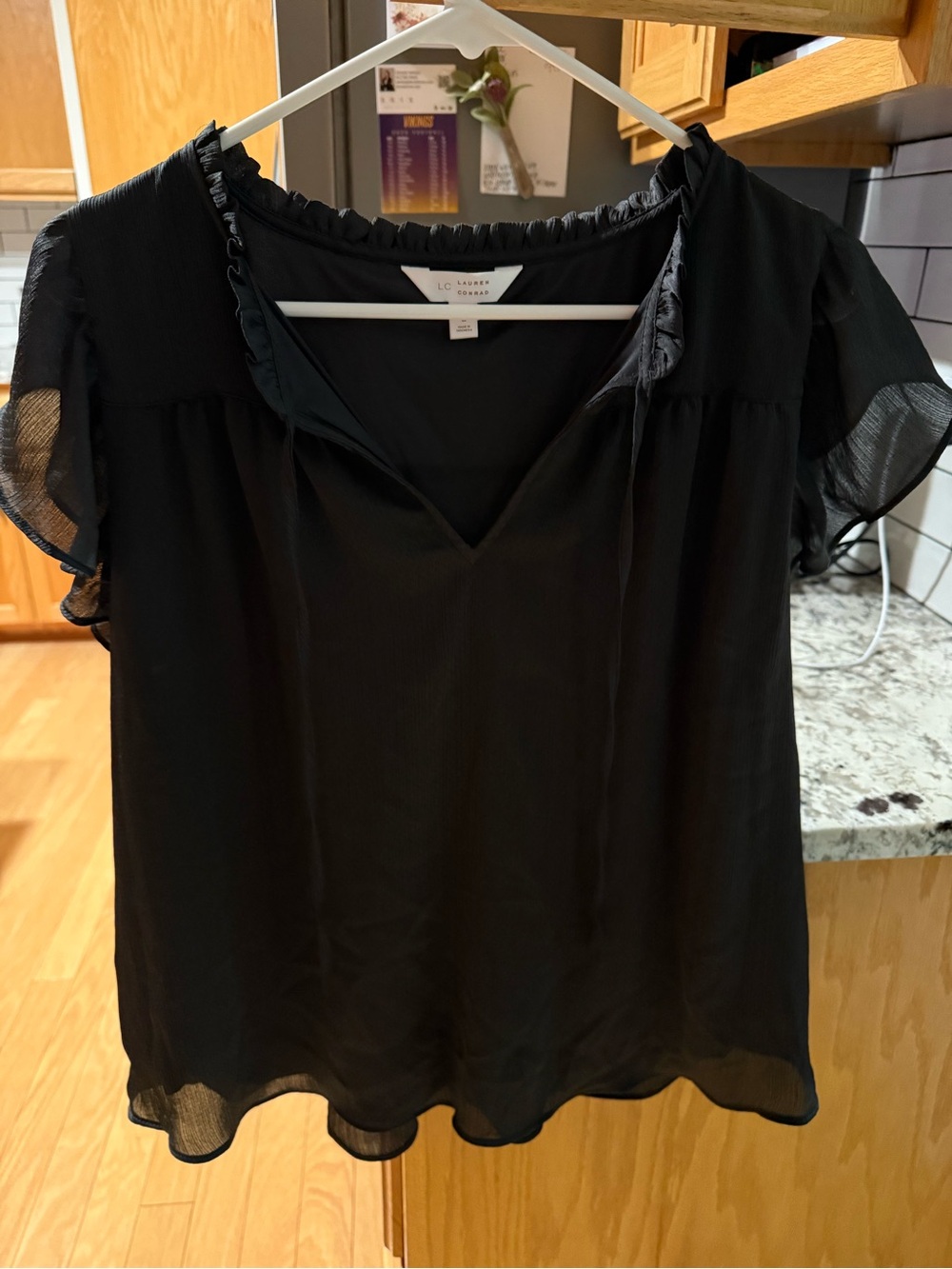 LC Lauren Conrad Women's Size L Black Sheer Flutter Sleeve V-Neck Ruffle Blouse